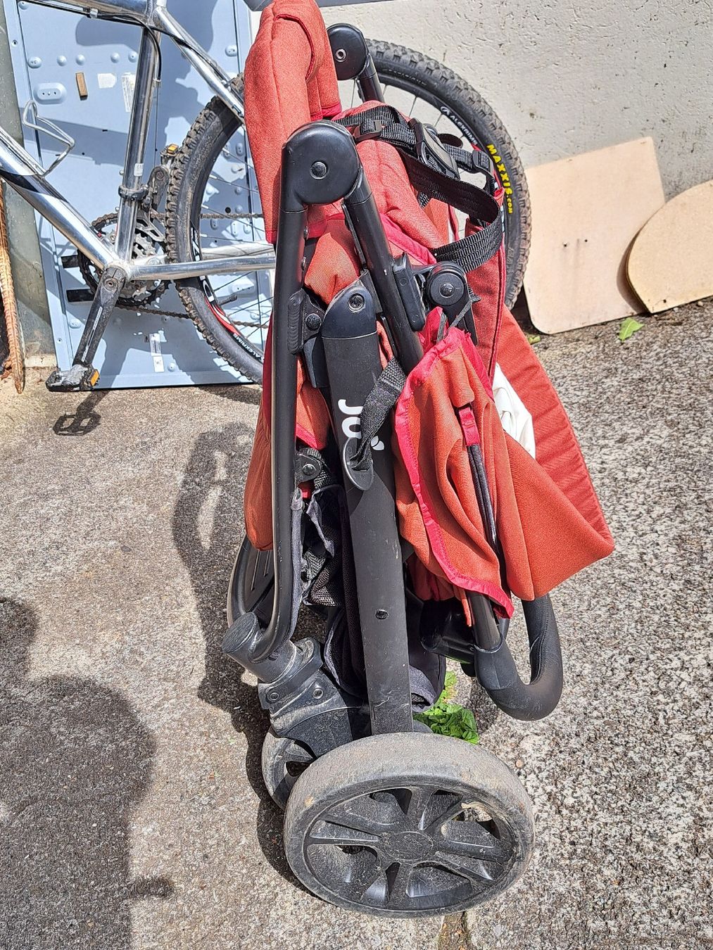 Joie Carrozzine: Joie Kinderwagen ziegelrot  – Usato da Pratteln venduto da mab_f2fz 7