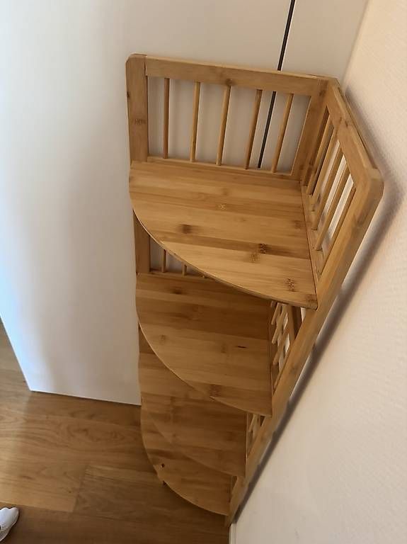 Étagères: Bambus Eckregal – D'occasion à Bremgarten AG par val_ch 2