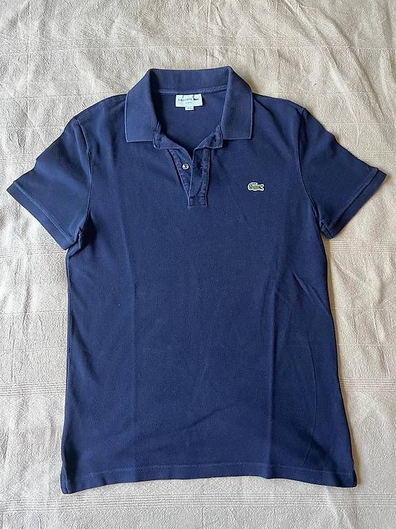 Lacoste Polos: Polo Lacoste bleu marine – D'occasion à Genthod par mar_g8vn 1