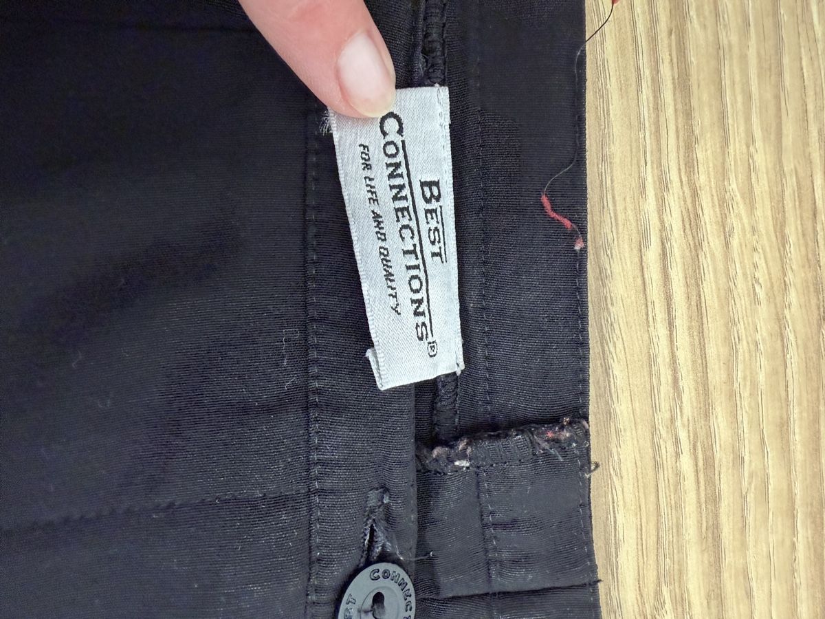 Pantaloni: Vintage Black drawstring casual capri trousers – Usato da Knonau venduto da Grapesvintage 2