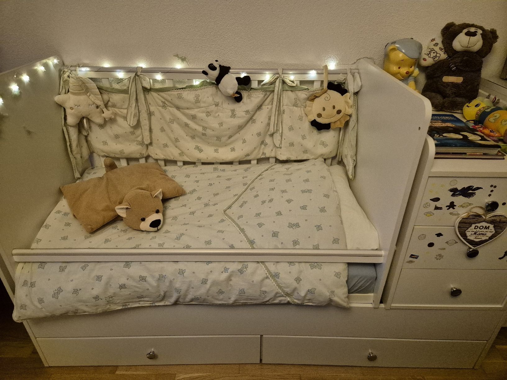 Letti: Baby bed with changing table and drawers – Usato da Lenzburg venduto da wojcikar