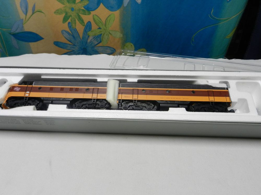 Märklin 37623 Milwaukee Road Diesel F7 A+B Digital m Sound (Neu (gemäss ...
