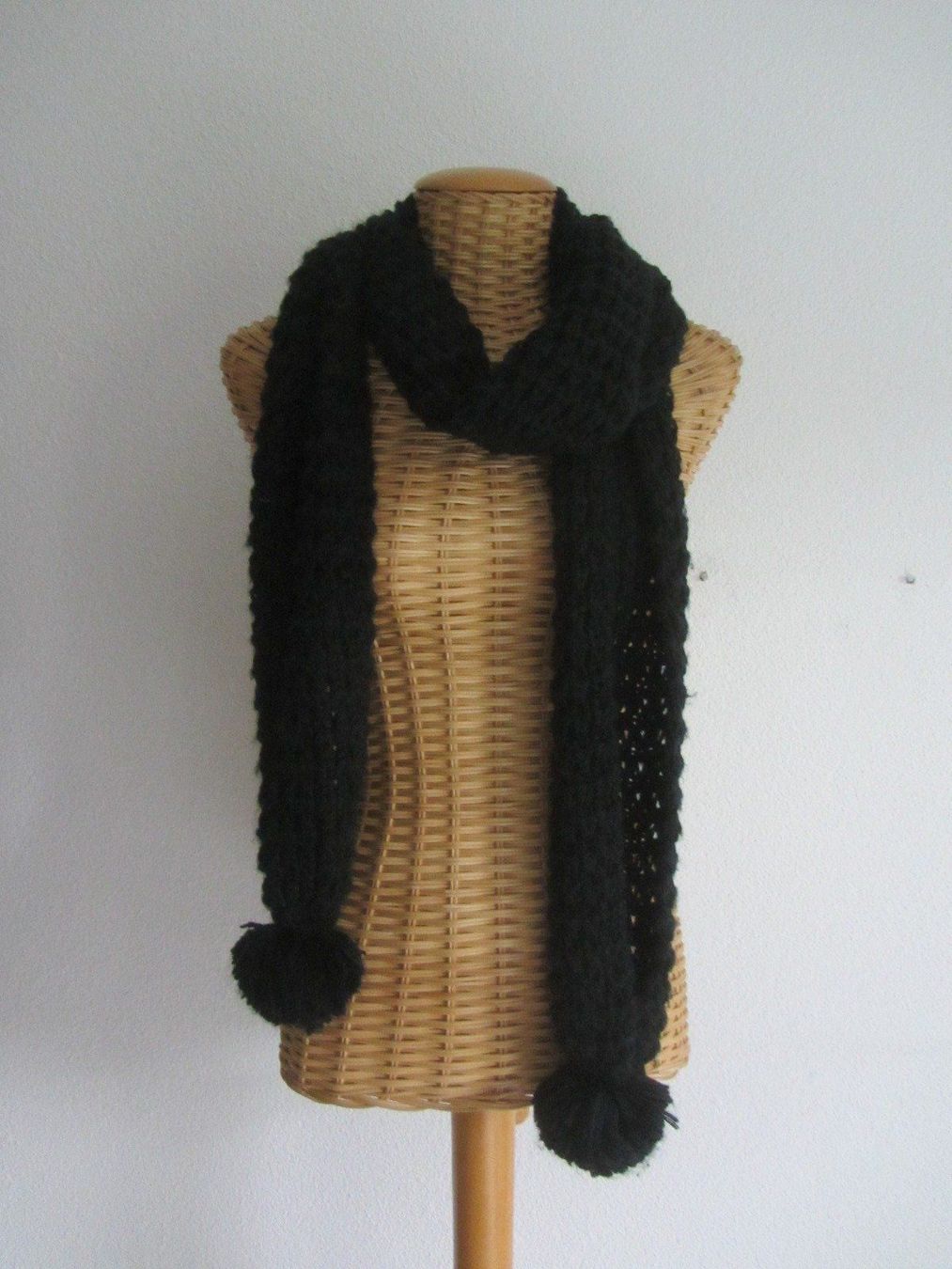 Foulard & Sciarpe: Strickschal schwarz – Usato da Zürich venduto da Diazaio