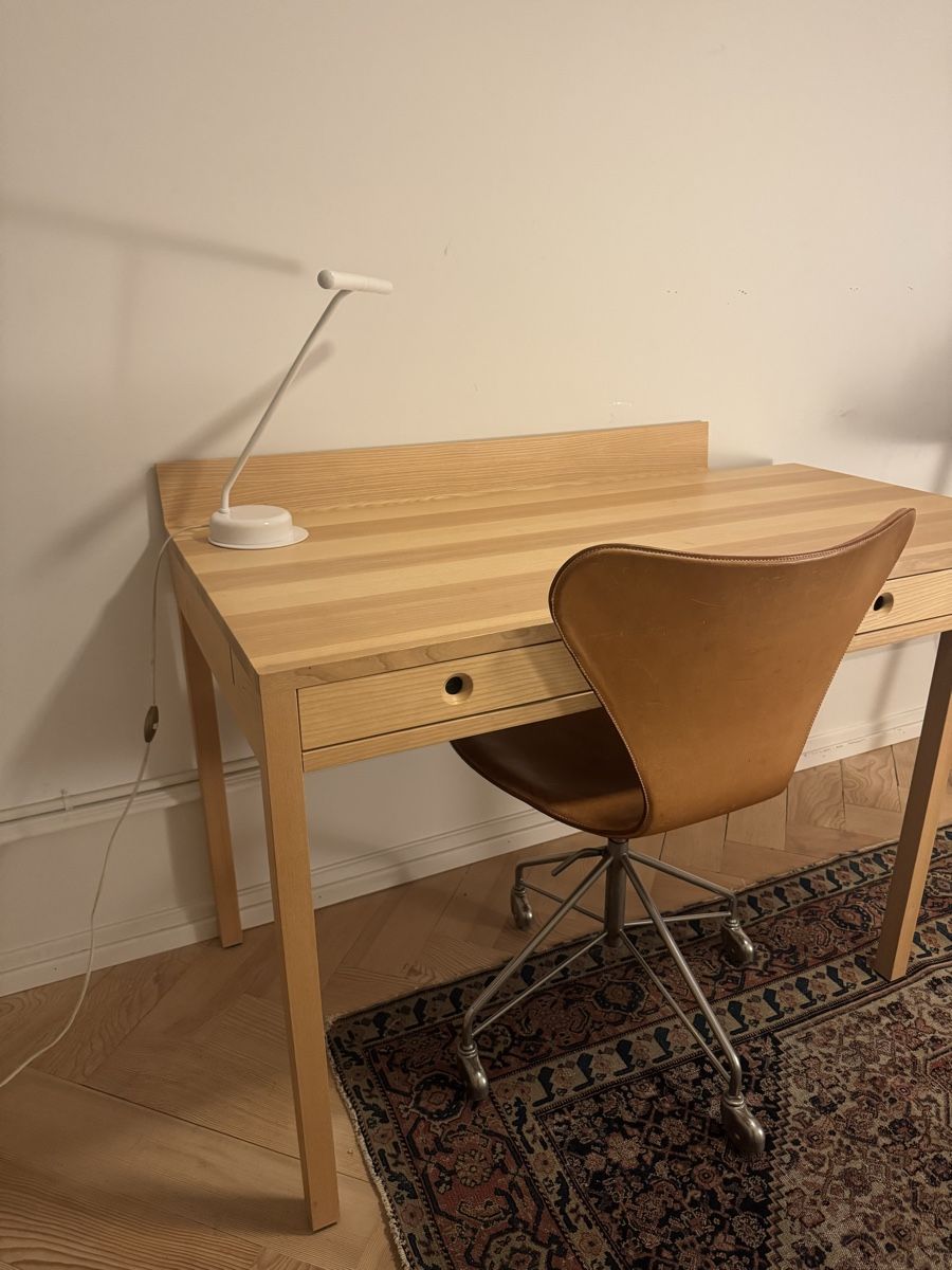 Schreibtische: Wunderschöne Nikari-Schreibtisch – Gebraucht aus Basel von emmzalou 1