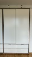 Kleiderschrank