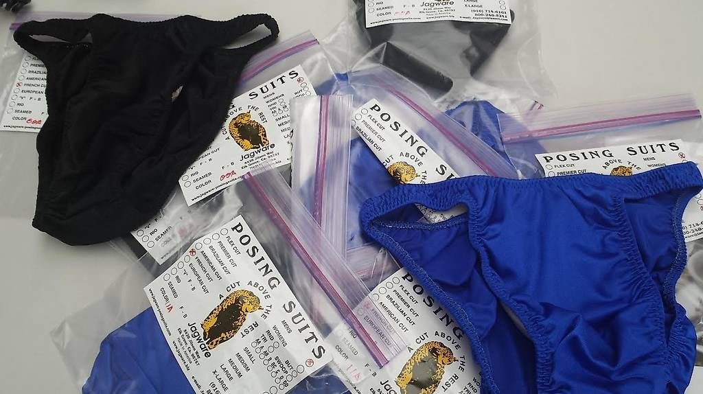 Costumi da bagno: Posing Suits von Jagware Farbe blau – Usato da Reitnau venduto da GuenstigUNDschnell 1