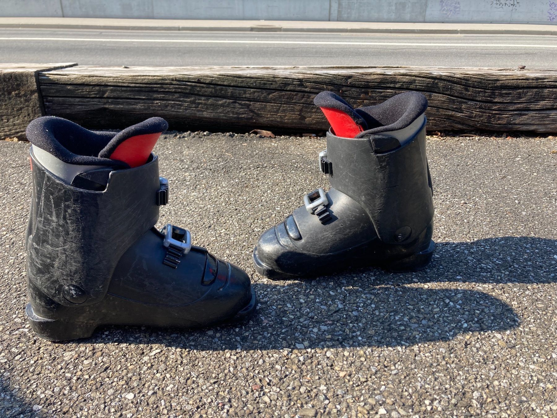 Scarpe per ragazzi: Kinderskischuhe 240mm – Usato da Niederscherli venduto da ypsilon315 1