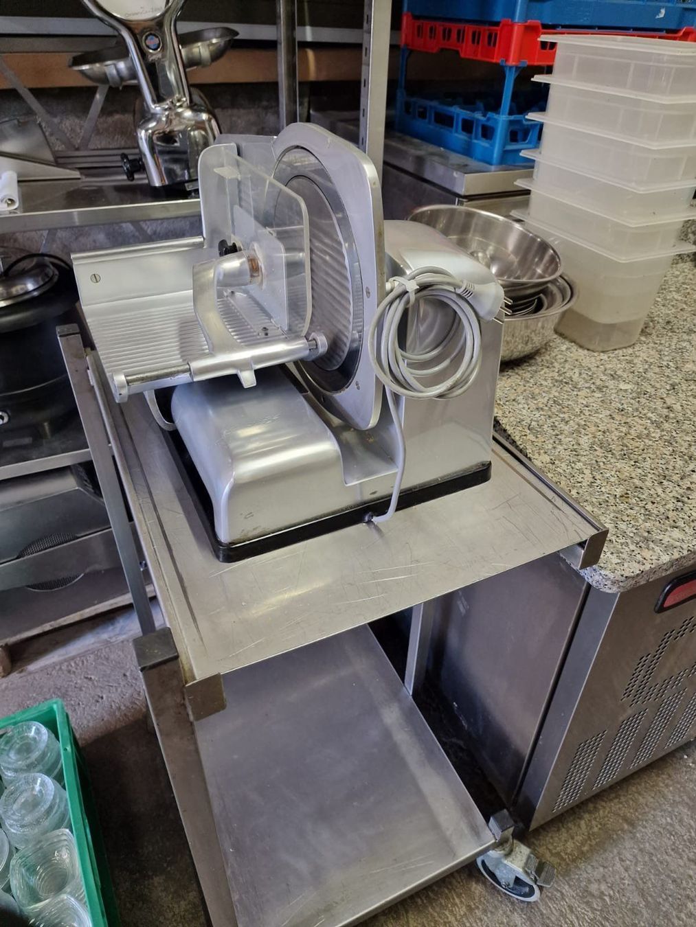 Elettrodomestici da cucina: Aufschnittmaschine – Usato da Wuppenau venduto da Gastro-Wuppenau 2
