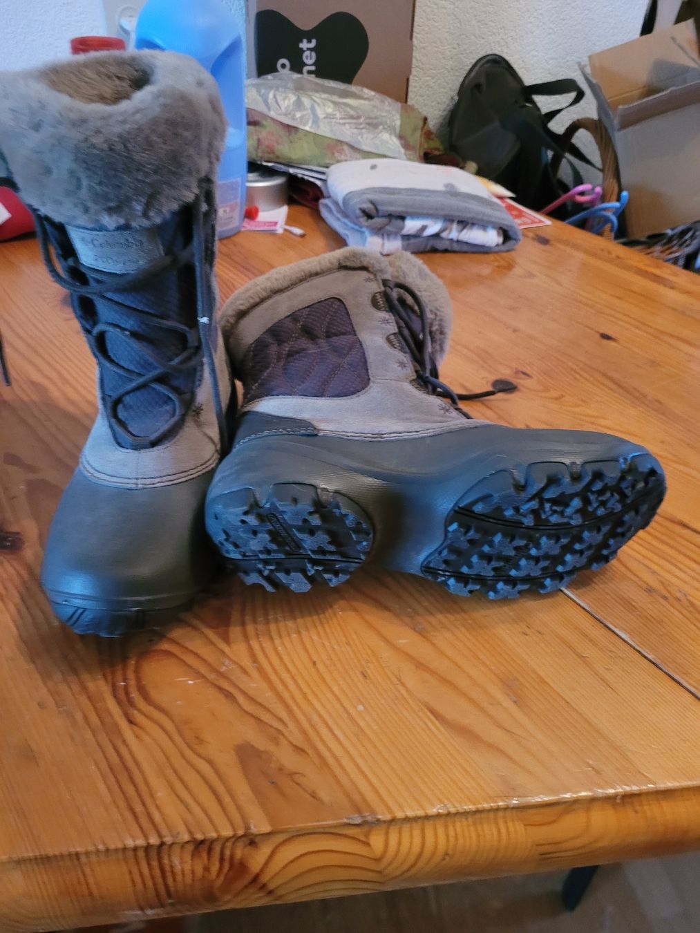 Scarpe da donna: botte d'hiver – Usato da St-Maurice venduto da Didote