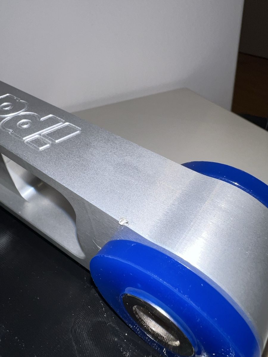 Volvo Tutti pezzi di ricambio auto: iPd HD Billet Polyurethane Upper Engine Torque Mount, Volvo – Nuovo (secondo la descrizione) da Rickenbach SO venduto da Noa_5rff 8