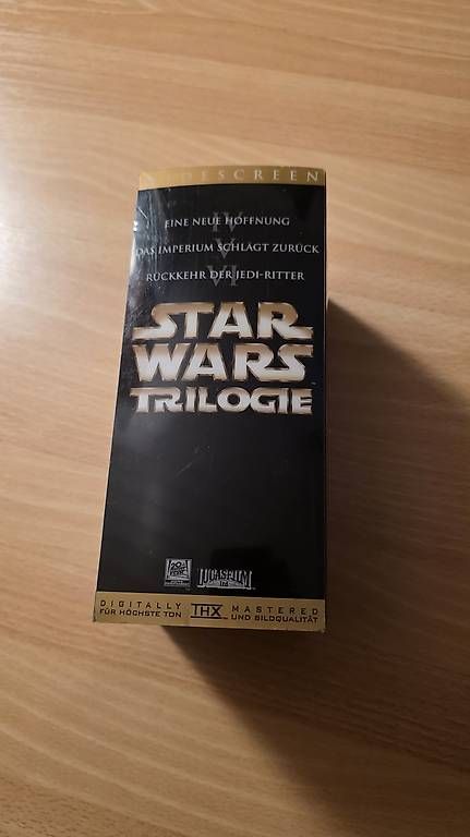 Alle DVDs: Star Wars Video Box 2000 – Gebraucht aus Chur von Jany88