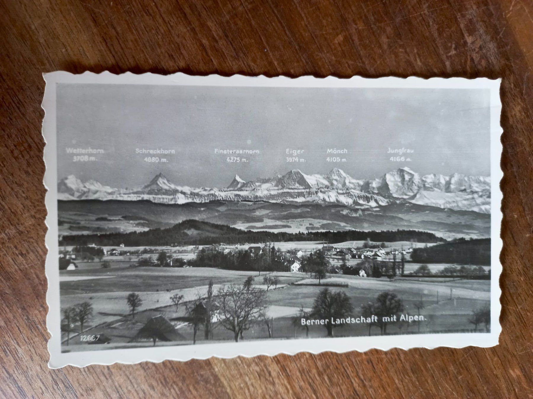 Cartoline postali: AK Berner Dorf vor Alpenpanorama – Usato da Burgdorf venduto da glasrabe01