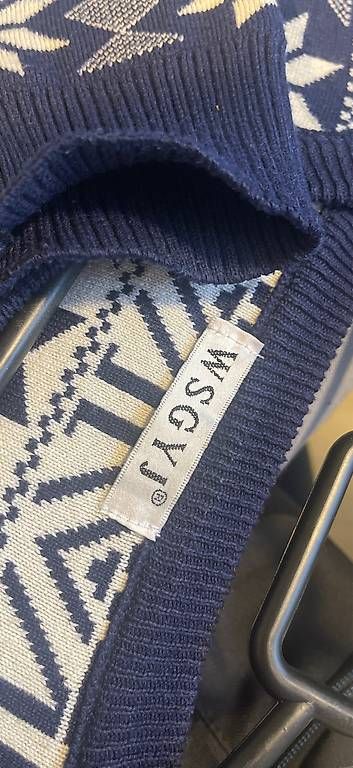 Maglioni & Felpe: Ugly Christmas Sweater Navy Grösse M – Usato da Rotkreuz venduto da Splendiz 2