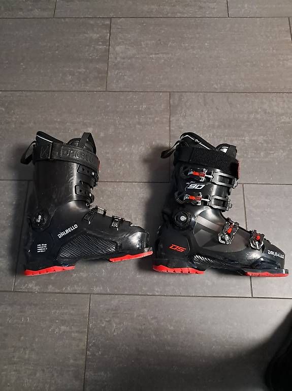 Scarpe da uomo: A vendre chaussures de ski Dalbello – Usato da Onnens FR venduto da oma_7ngq 4