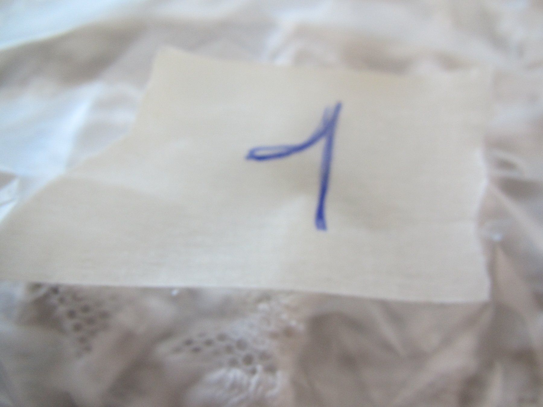 Altra biancheria intima: SOUTIEN-GORGE DENTELLE  BLANCHE. 70 C – Usato da Murten venduto da Selliot 3