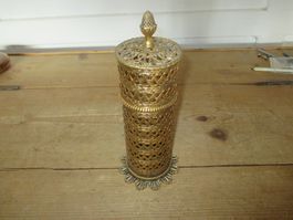 Behälter aus Messing