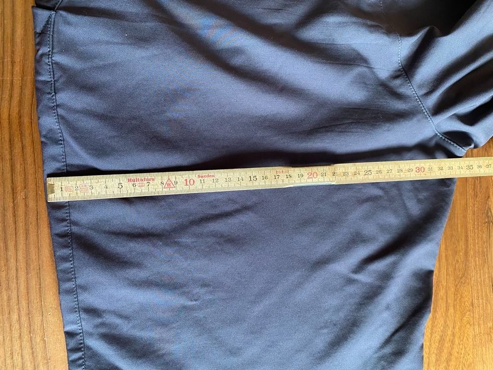 Jack Wolfskin Pantalons: Bermuda Wanderhose Softshell, Jack Wolfskin, grau, Gr. 46 – D'occasion à Sutz par Dalilea 3