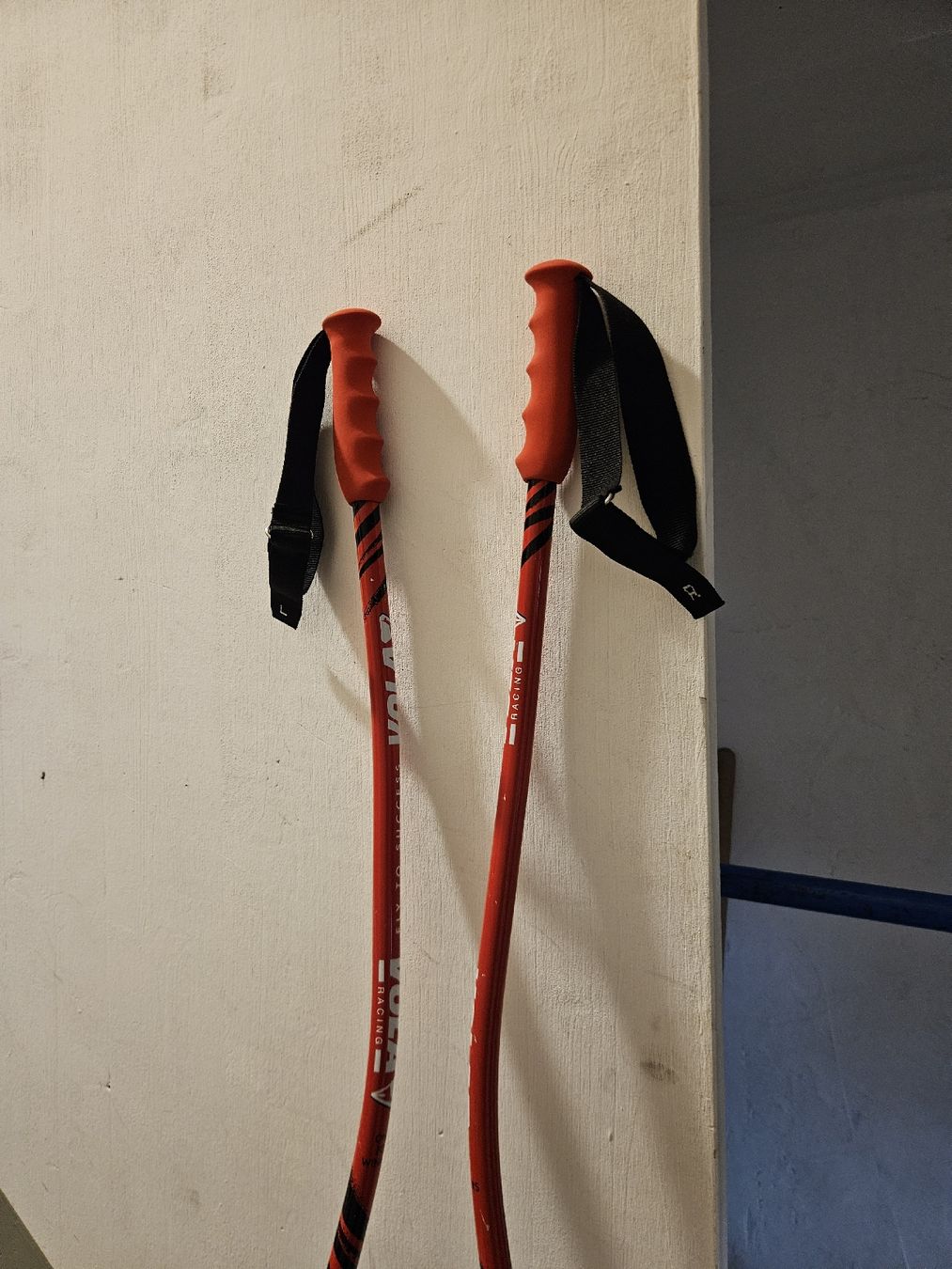 Skistöcke: Vola Speed Stöcke 135cm – Gebraucht aus Oberägeri von Nil_sff5 1