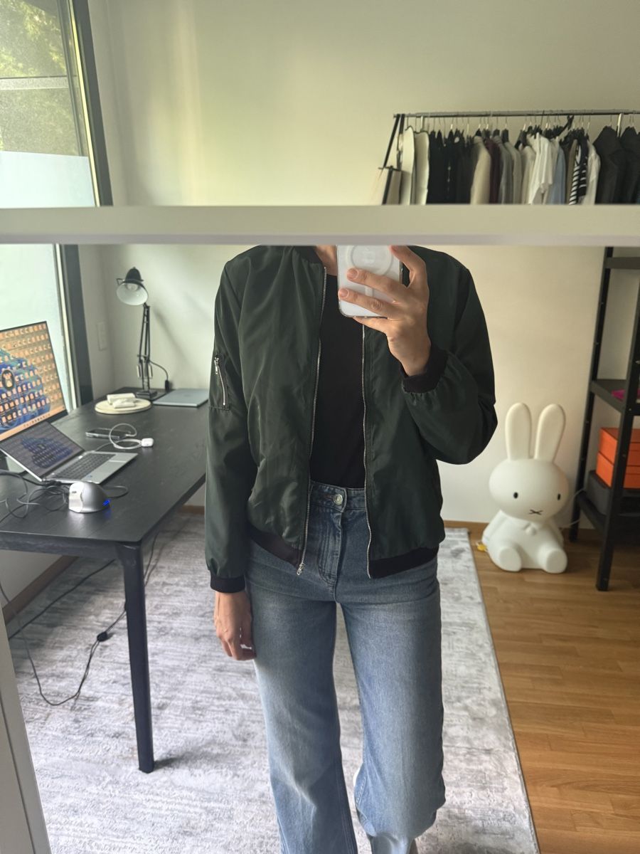 Jacken: Olive Green Bomber Jacket – Size S – Neu (gemäss Beschreibung) aus Genève von fat_5zzp 4