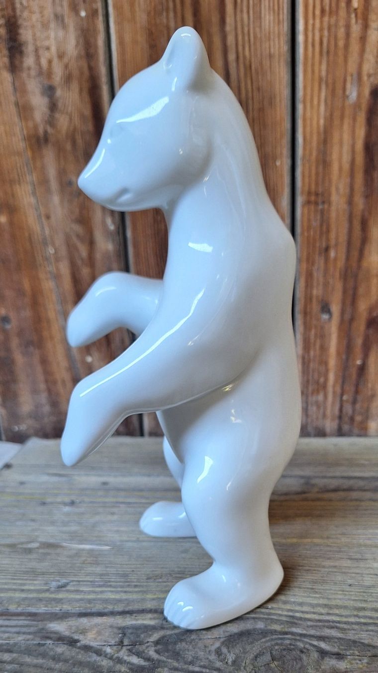 Statuette: KPM Przellan Bär, weiss stehend – Usato da Weinfelden venduto da JoeBaer 1