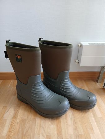 Angeln/Jagd Gummistiefel Neopren Almwalker Gr. 44 gefuttert