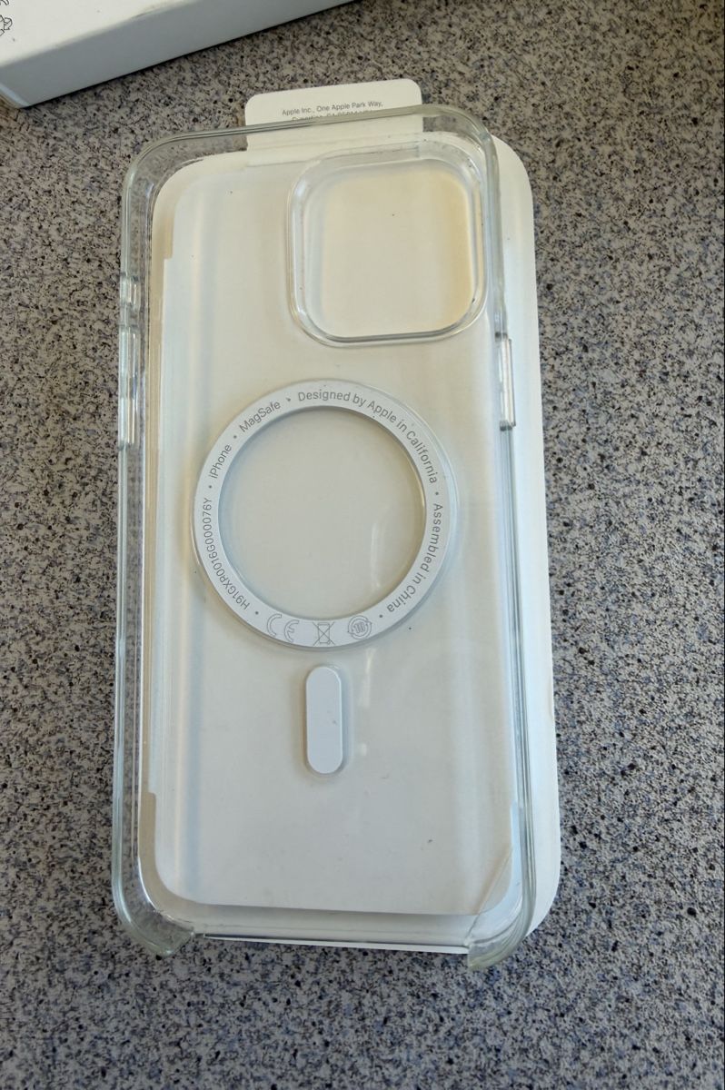 Apple Cover & Protezioni schermo: APPLE iPhone15 ProMax Clear Case MagSafe – Usato da Zürich venduto da maxn 3