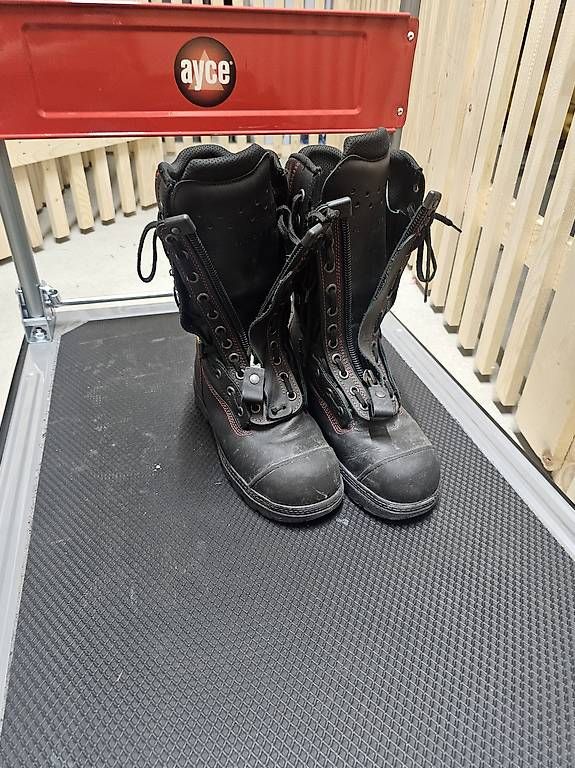 Haix Scarpe da donna: Feuerwehrstiefel – Usato da Biel/Bienne venduto da sca_wn7c 2