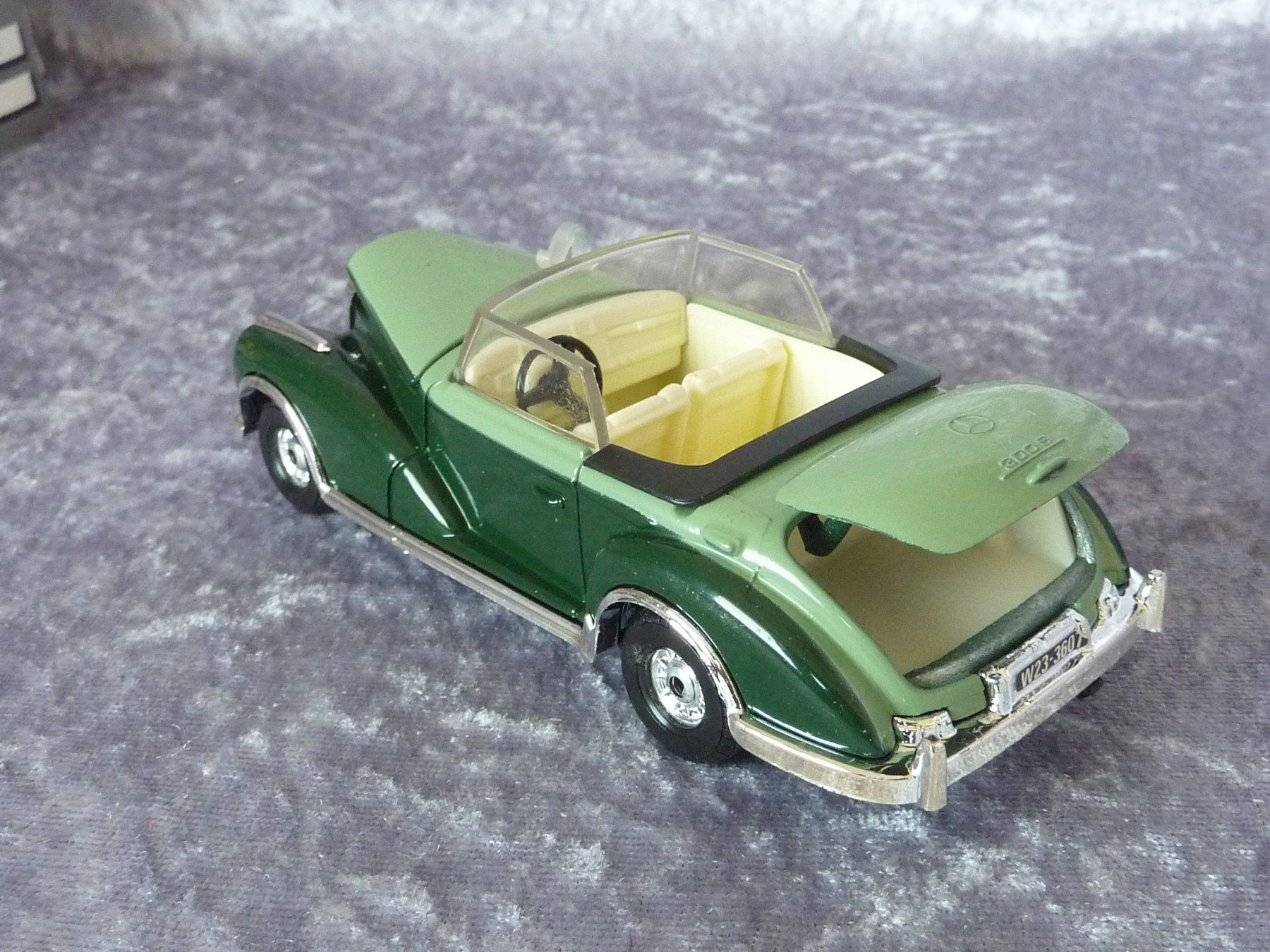 Corgi Toys Modellini d'auto: Mercedes 300S Cabriolet 1956 – Nuovo (secondo la descrizione) da Dürrenäsch venduto da modellautos4you 3