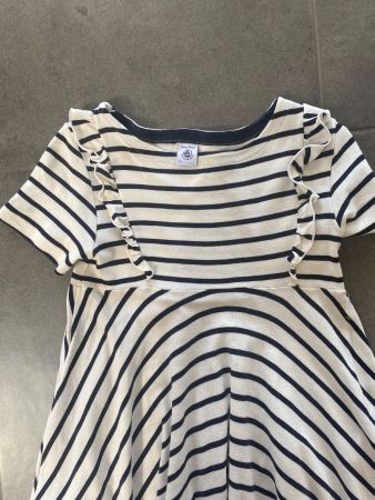 neuwertiger Rock von Petit Bateau, Grösse 140