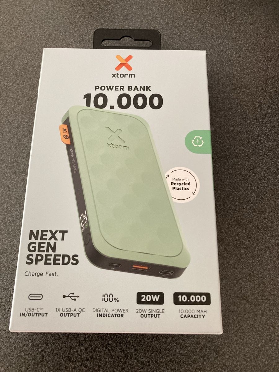 Caricabatterie: POWER BANK 10.000 – Nuovo e nell'imballaggio originale da Plan-les-Ouates venduto da Namorona