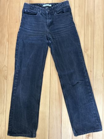 Calvin Klein Black Wash Jeans - Stylish & Sustainable! 