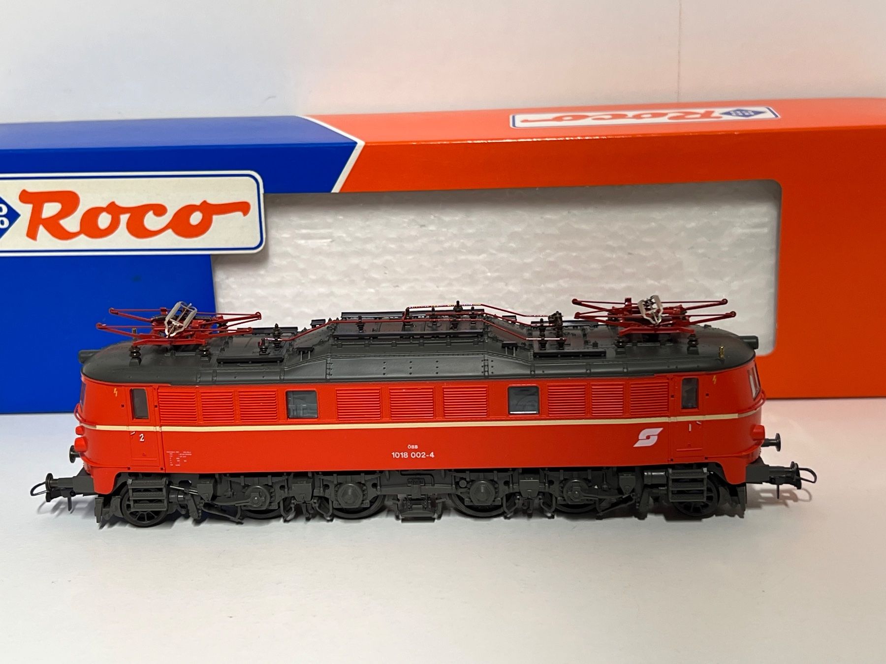 Roco Modelleisenbahnen: Roco 43434 ÖBB BR 1018 H0 DC Analog – Neu (gemäss Beschreibung) aus Geroldswil von TopTrain54 1