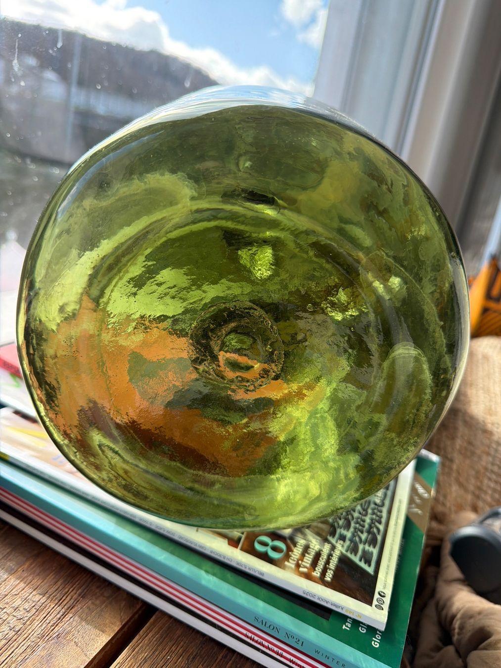 Altro in Stoviglie & Bicchieri: Grosse grüne Glas Flasche mit einer Zahl – Usato da Nussbaumen AG venduto da normajeanbaker 3