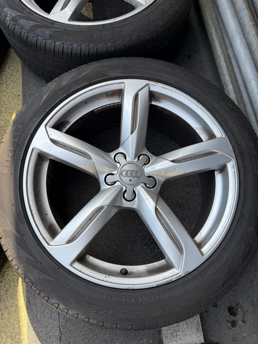 Audi Pneus & Kompletträder: Original Audi Q5 Zoll – Gebraucht aus Mollis von BSL10 1