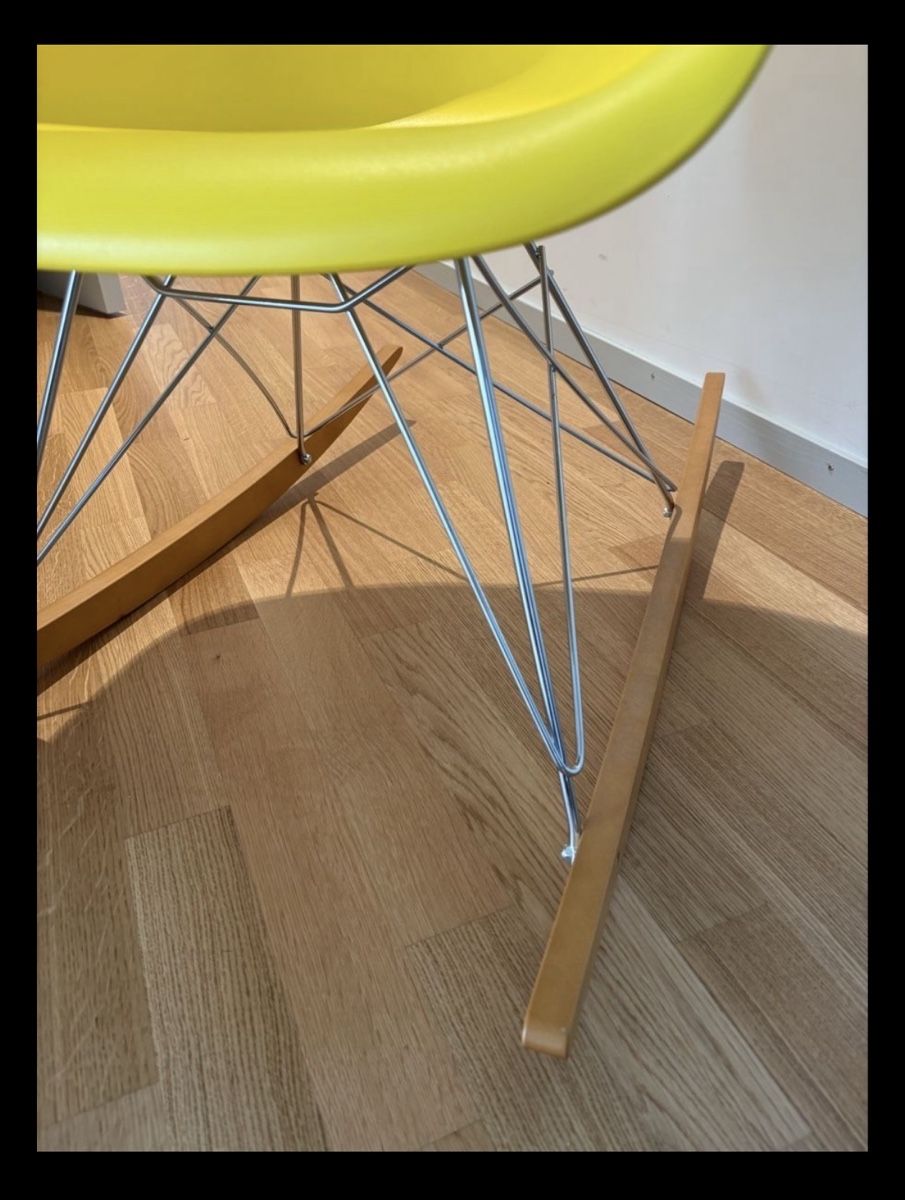 Vitra Stühle: Vitra Eames Plastic Armchair RAR – Gebraucht aus Winterthur von sansanmann 3