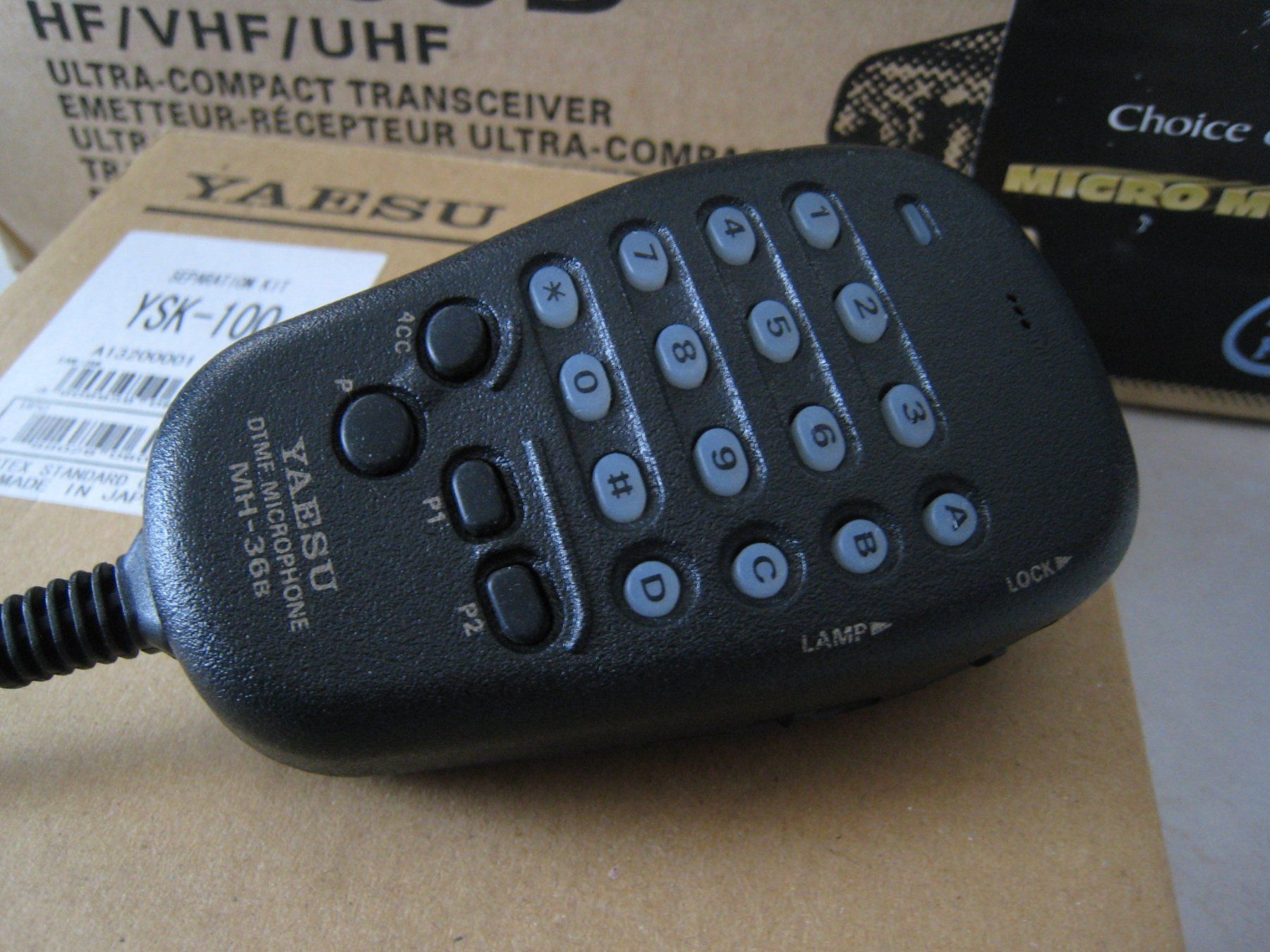 Radiocomunicazione: ***** Yaesu FT-100D mit YSK-100 Separation Kit – Usato da Villaz-St-Pierre venduto da Ubid 5