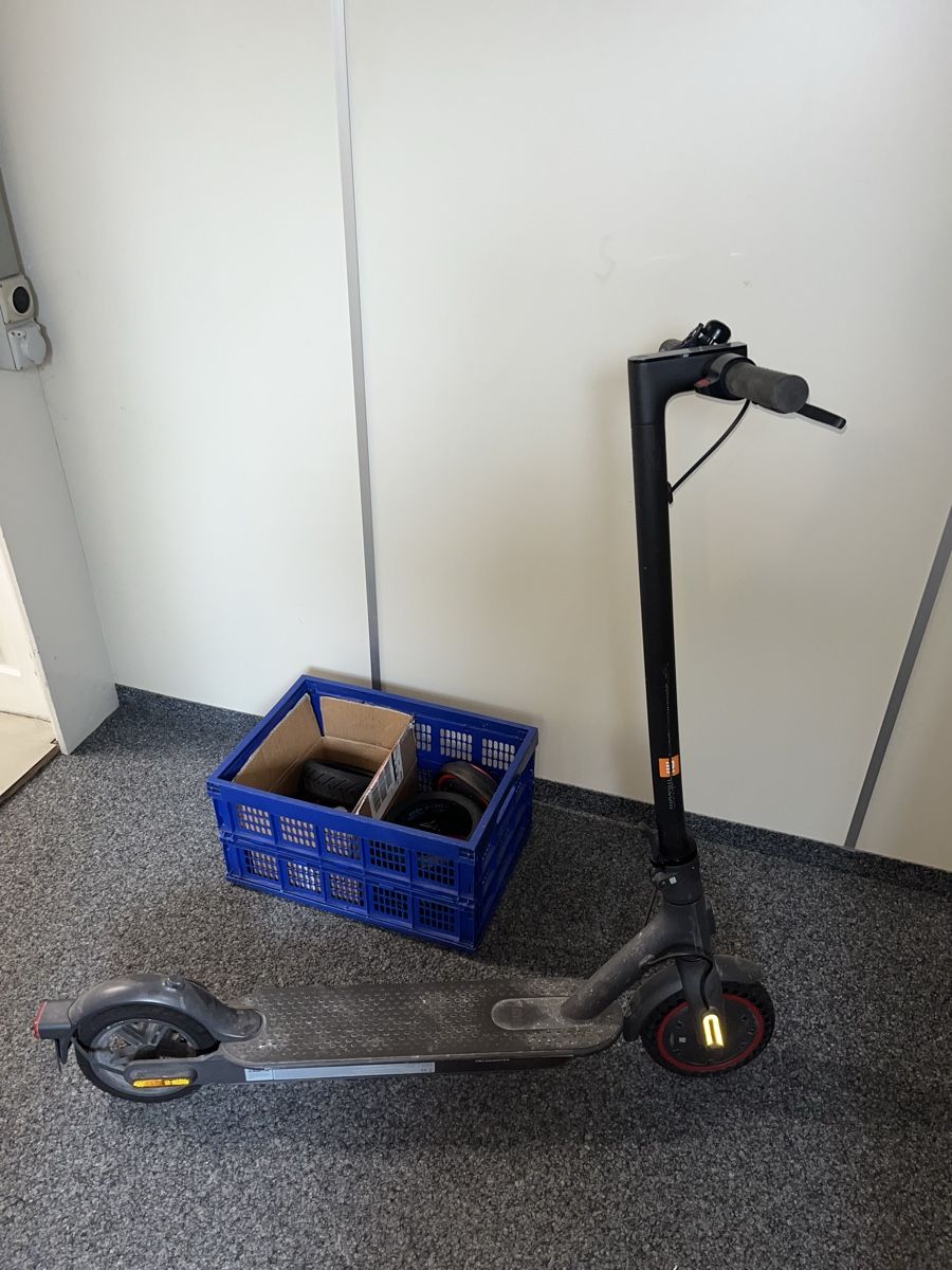 Scooter: Mi Elektroscooter – Difettoso da Baar venduto da Hendrikkoller