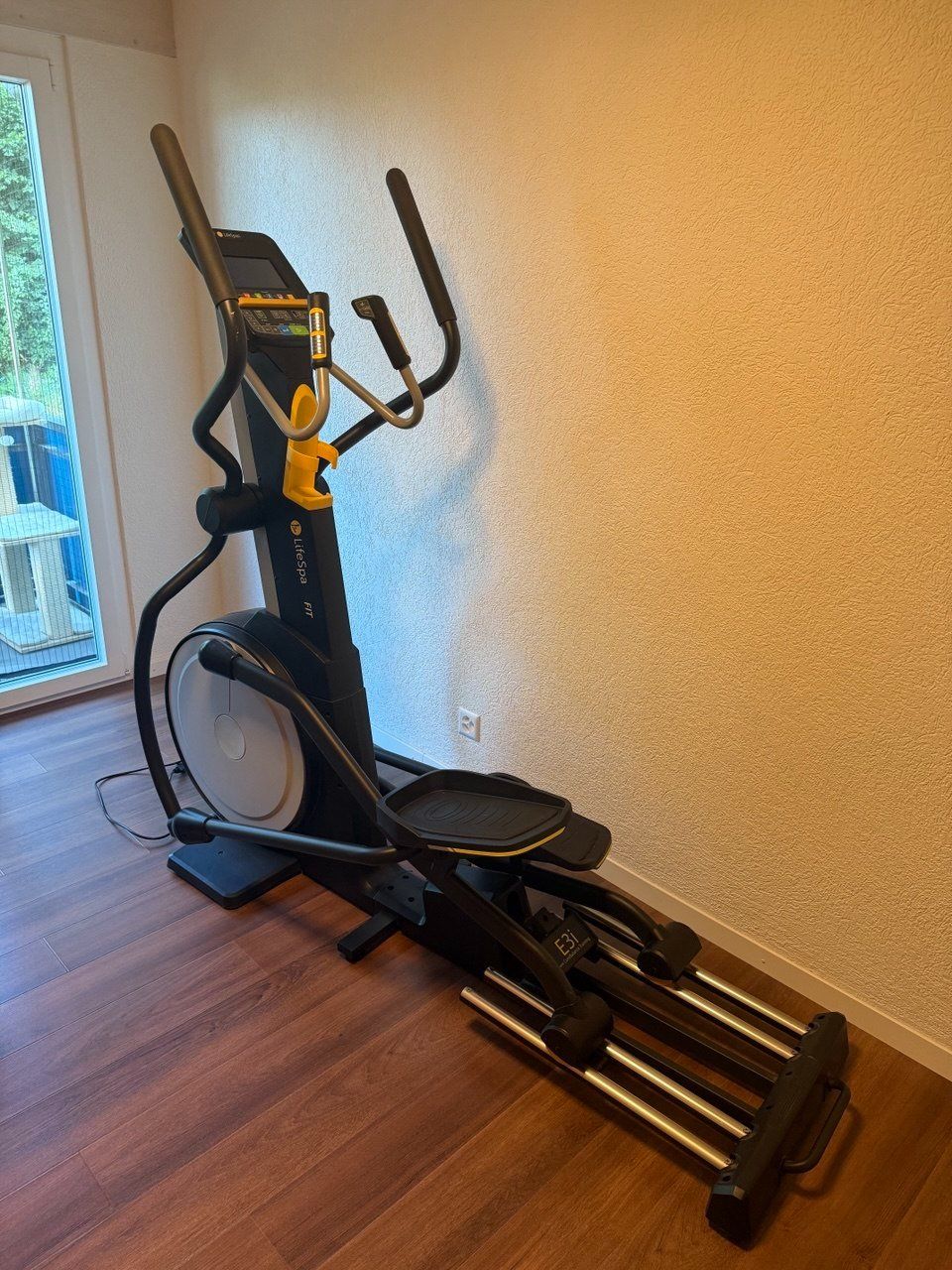 Hometrainer: Crosstrainer LifeSpan E3i Elliptical – Usato da Spreitenbach venduto da sellera 3