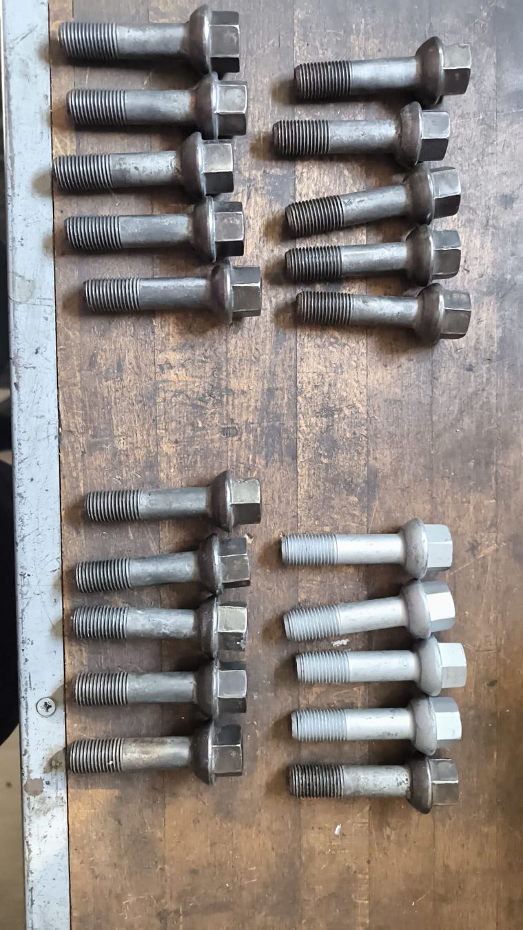 Mercedes-Benz Cerchioni: Orginal Mercedes Sprinter A903 W903 Alufelgen – Usato da Churwalden venduto da Komori 2