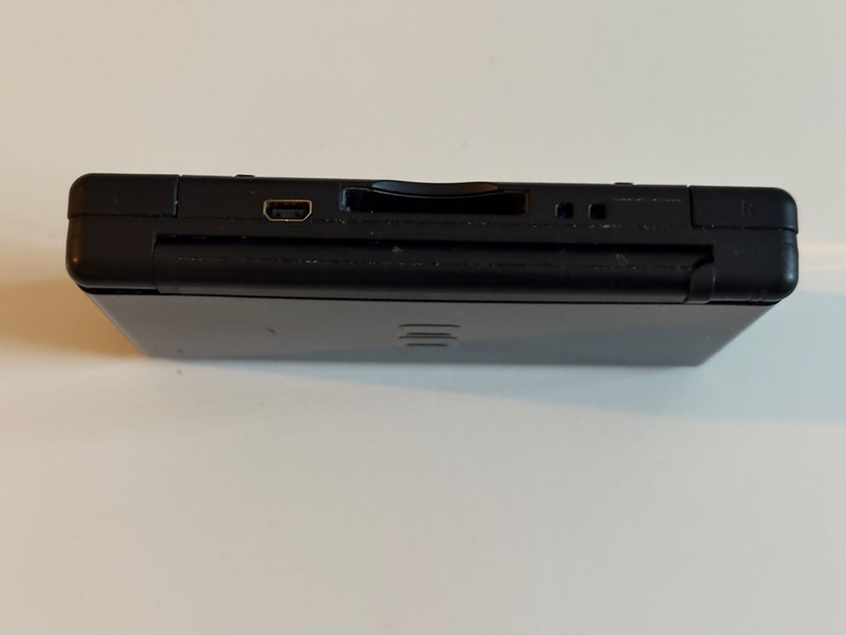 Nintendo Console: Nintendo DS Lite mit Zubehör und 2 Games – Usato da Baden venduto da Salester9 3