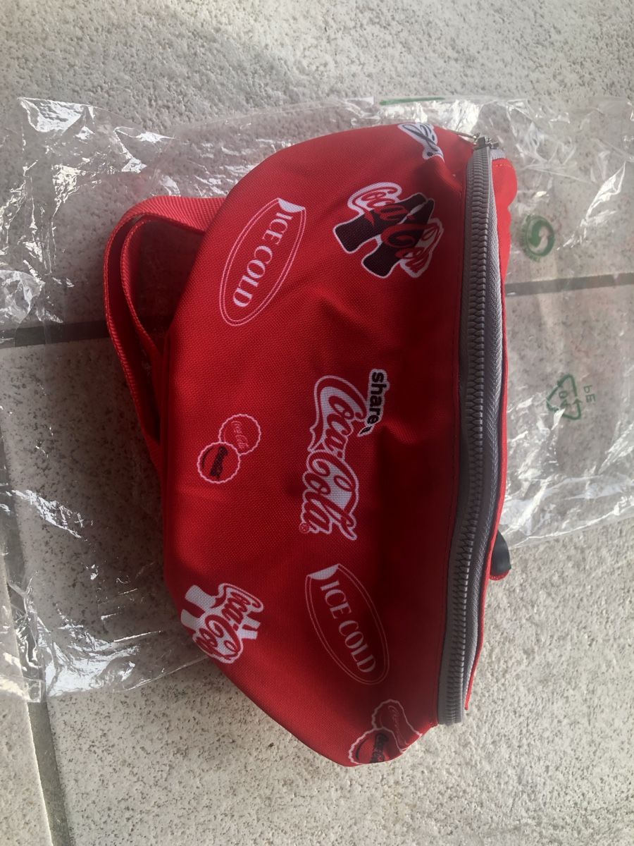 Coca-Cola Borse: Coca-Cola Bauchtasche, neu – Nuovo (secondo la descrizione) da Eglisau venduto da Vidal_sosun 2