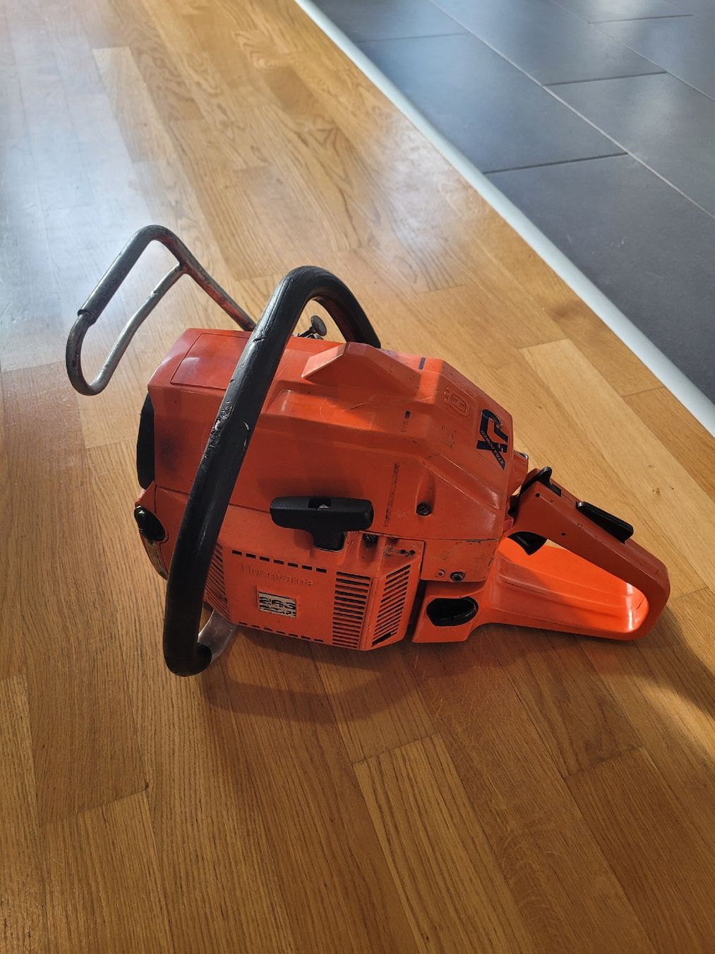 Husqvarna Sägen: Husqvarna 266xp – Gebraucht aus Thônex von Jankhee