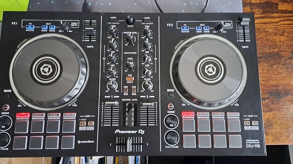 PIONEER DJ CONTROLLER RB DDJ RB INKL. 2 MONITOR BOXEN (Gebraucht) in ...