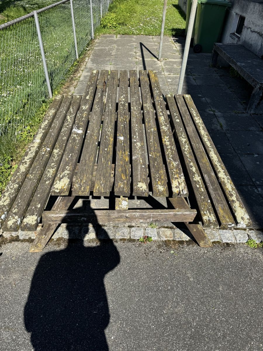 Set di tavolo e panche: Gartentisch GRATIS – Usato da Orpund venduto da dizi.98 3
