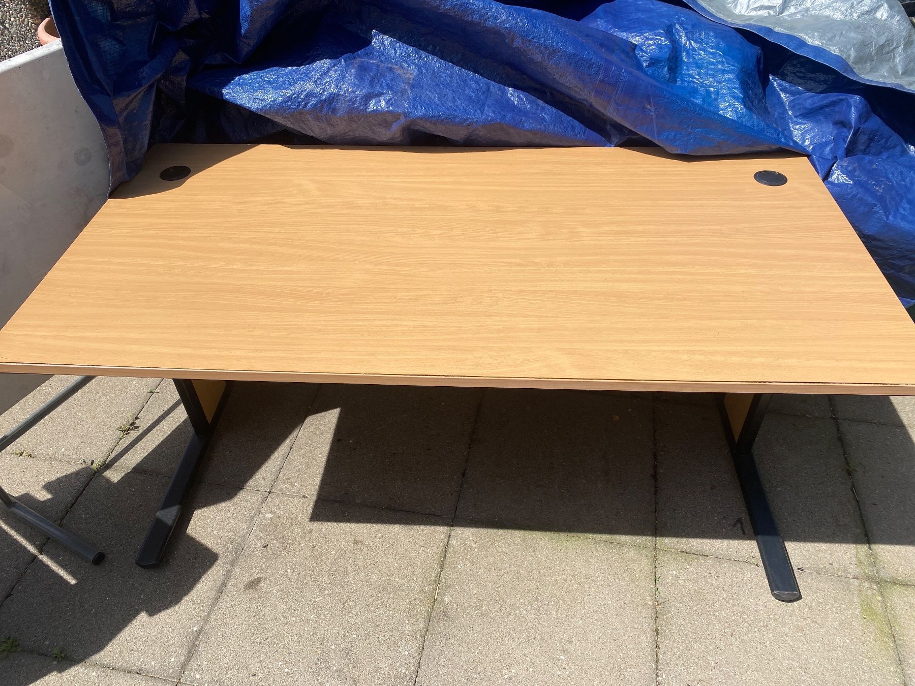 Bureaux: Schreibtisch/Bürotisch/Arbeitstisch – D'occasion à Wettingen par vpr_9gz6