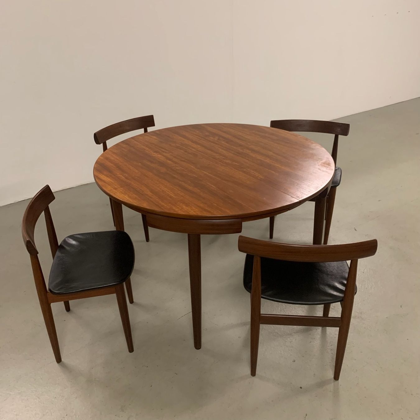 Tische: Hans Olsen Roundette Tischset Rojle 50s – Gebraucht aus Basel von MidMod20C