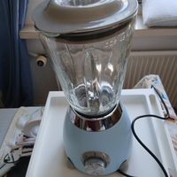 Neuwertiger Standmixer im Pastellblau - Perfekt für Smoothie