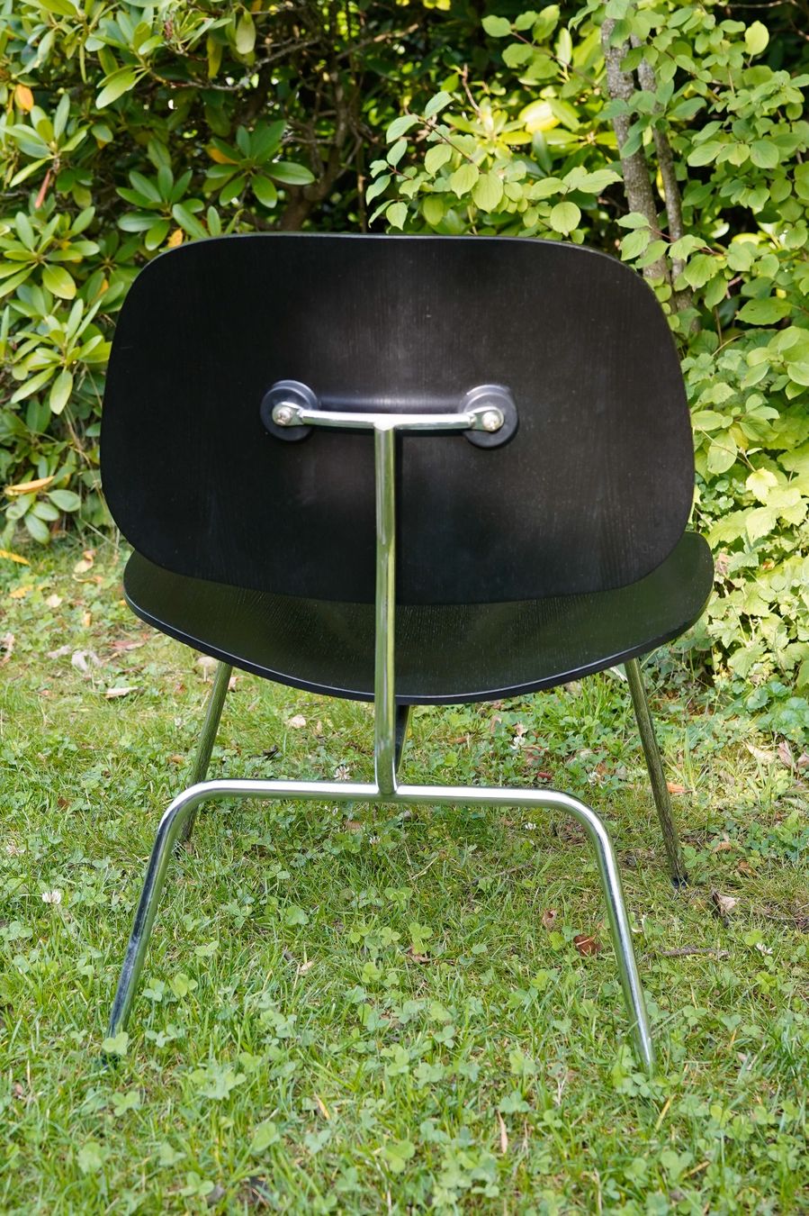 Vitra Sessel: Vitra Eames LCM Sessel Schwarz – Gebraucht aus Spiez von demiseum 5