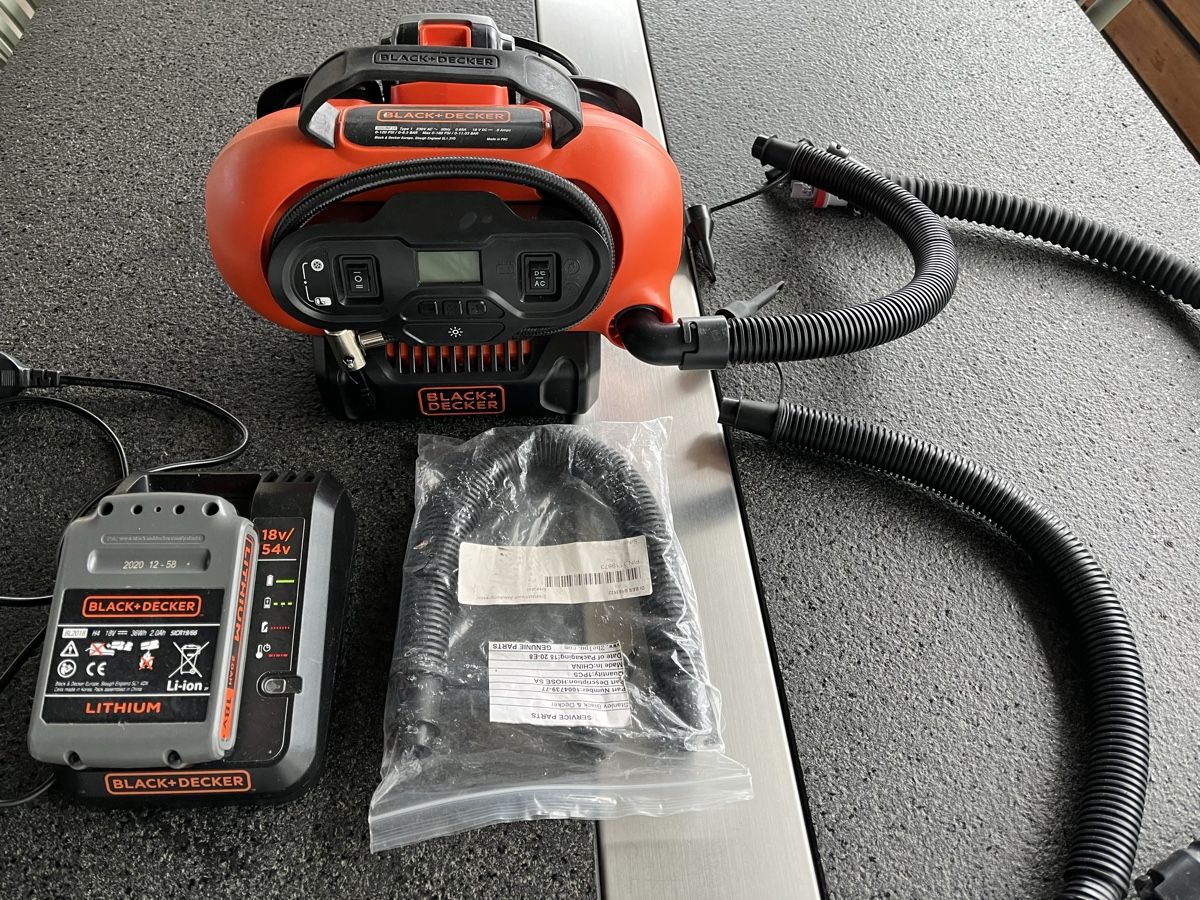 Kompressoren: Black+Decker Kompressor – Gebraucht aus Biberstein von Freywillig