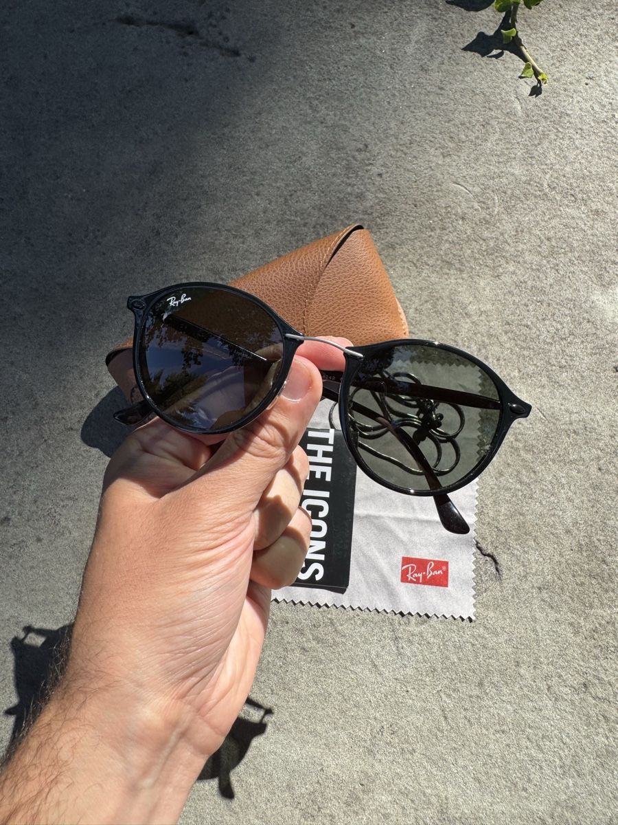 Ray-Ban Brillen & Gläser: Original Ray-Ban RB4242 Sunglasses With Case – Neu (gemäss Beschreibung) aus Effretikon von rus_2l2p 2